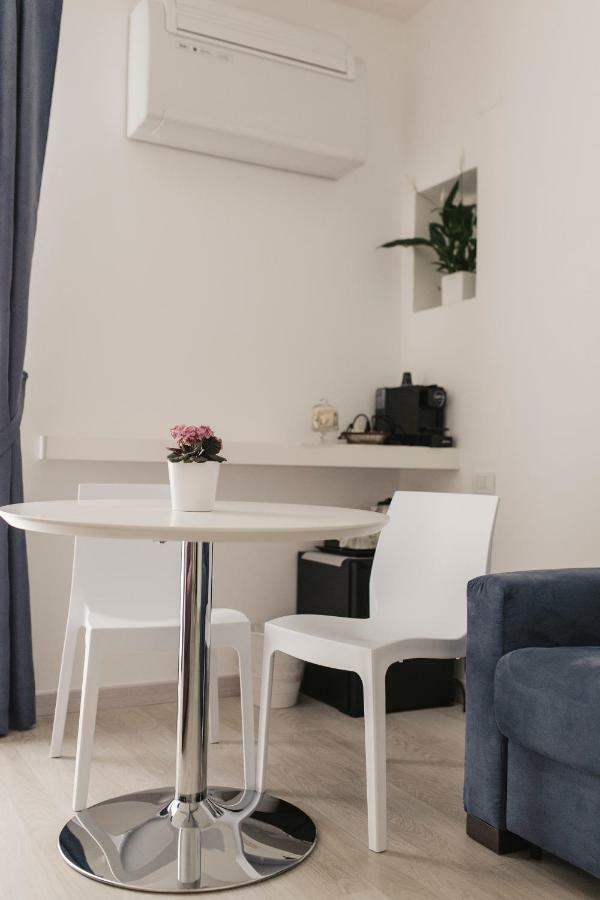 Il Giramondo Suite&Room Self Check-In Матера Экстерьер фото